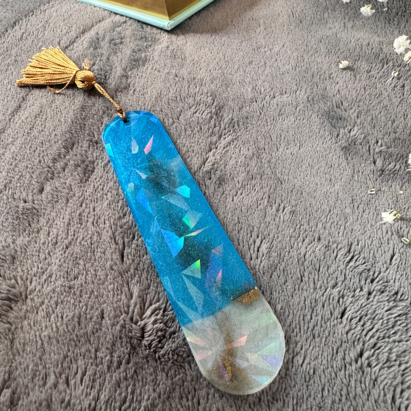 Resin Bookmark – Ocean Blue Gradient