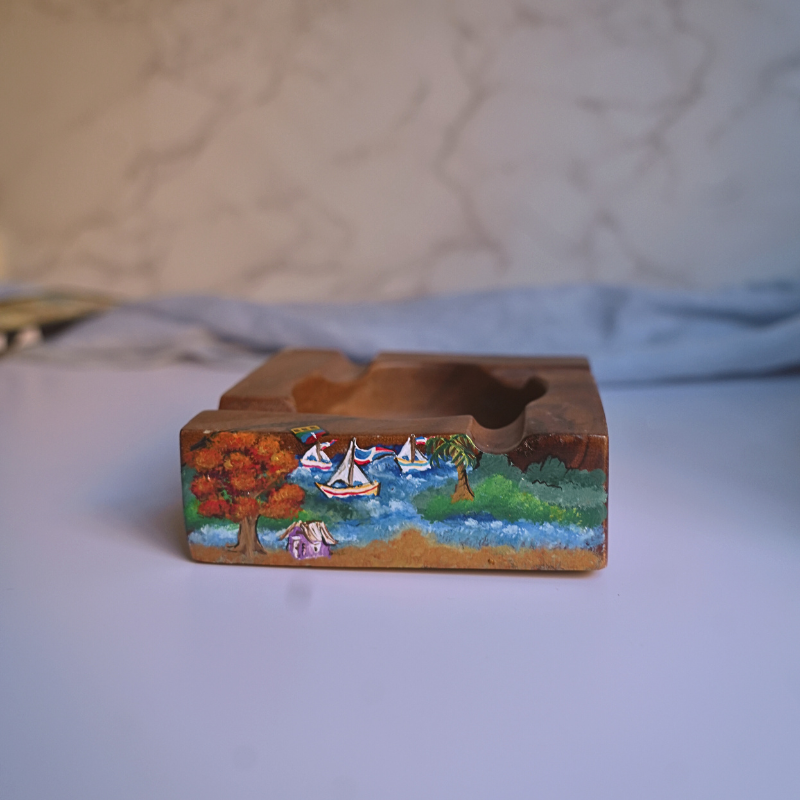 Hand-painted Wooden Ashtray – Caribbean Landscape Design by Arte POP RD